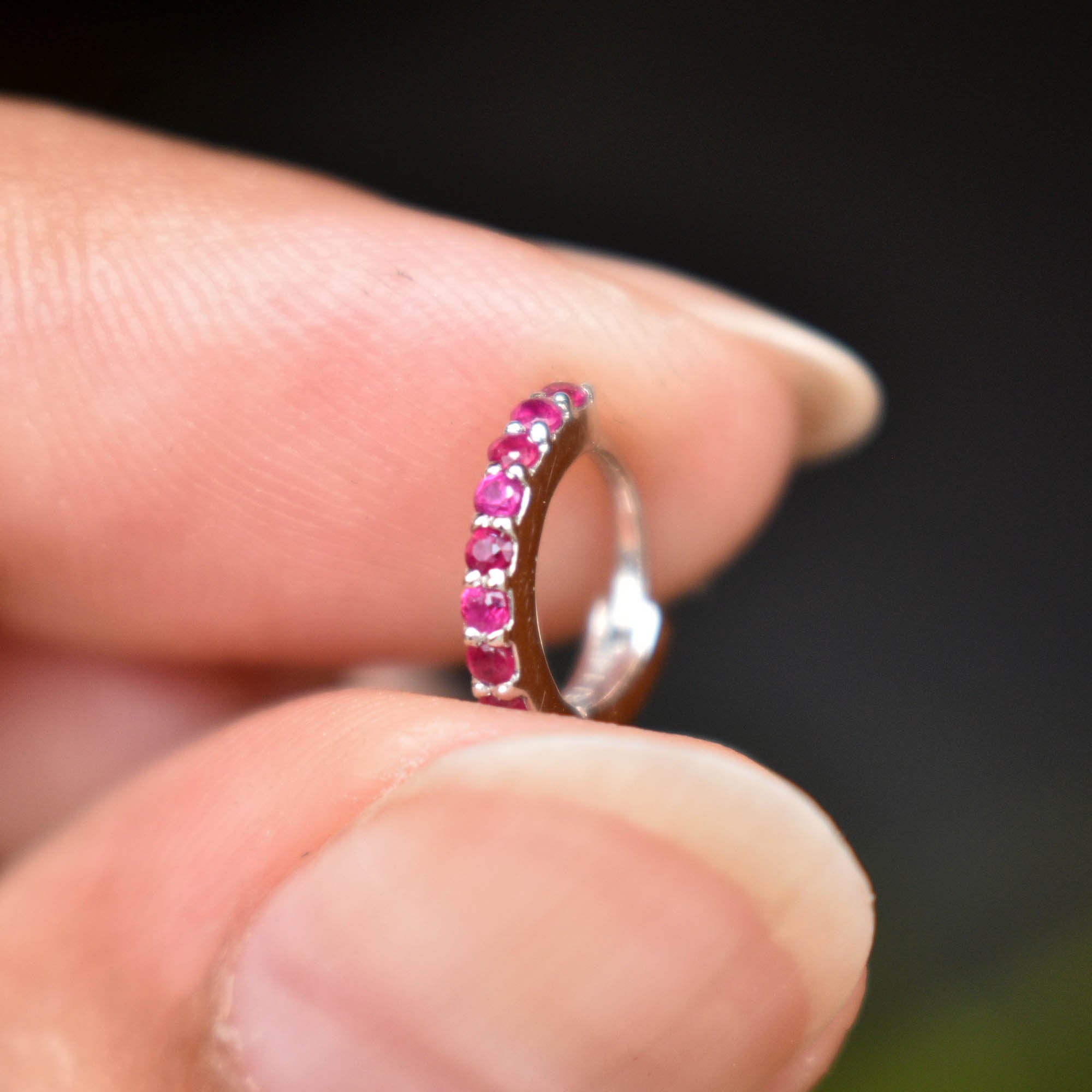 6-13mm Single Line Ruby Hinged Hoop, 20g