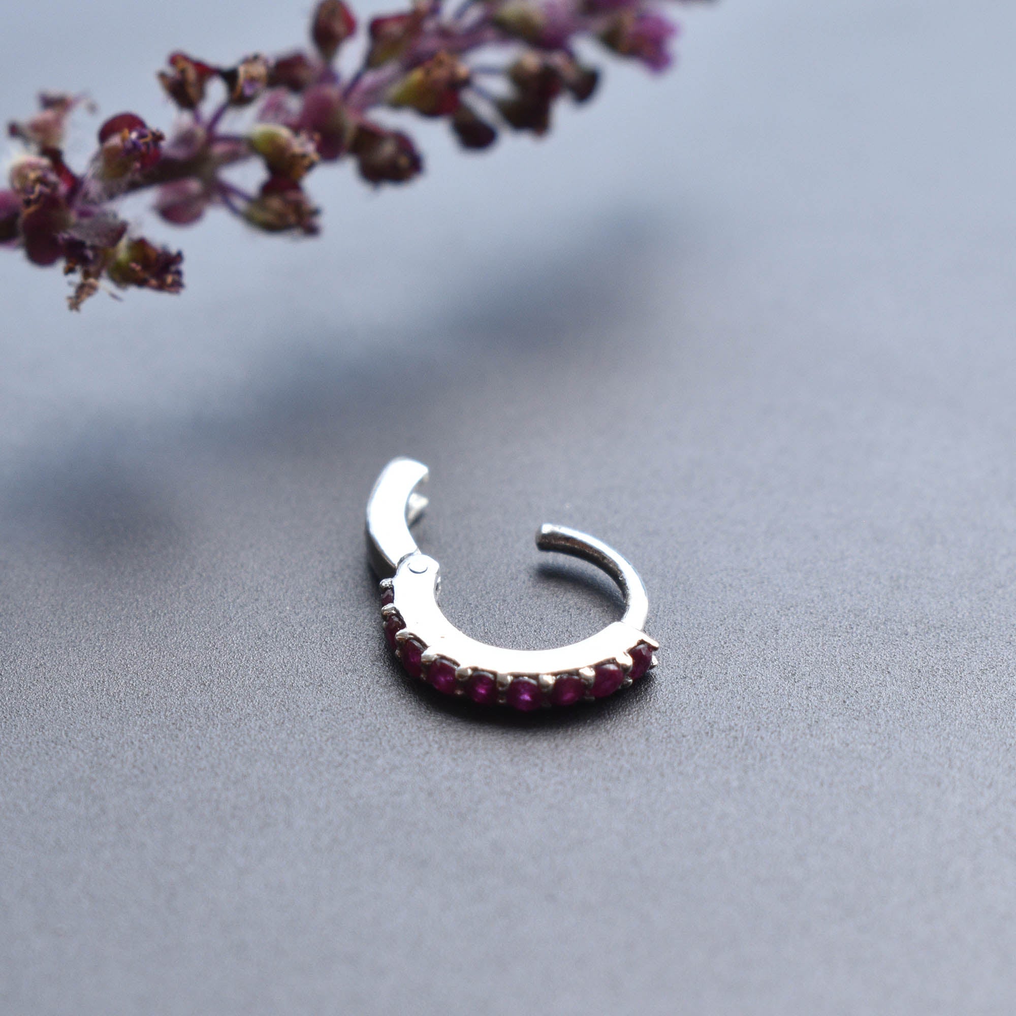 6-13mm Single Line Ruby Hinged Hoop, 20g