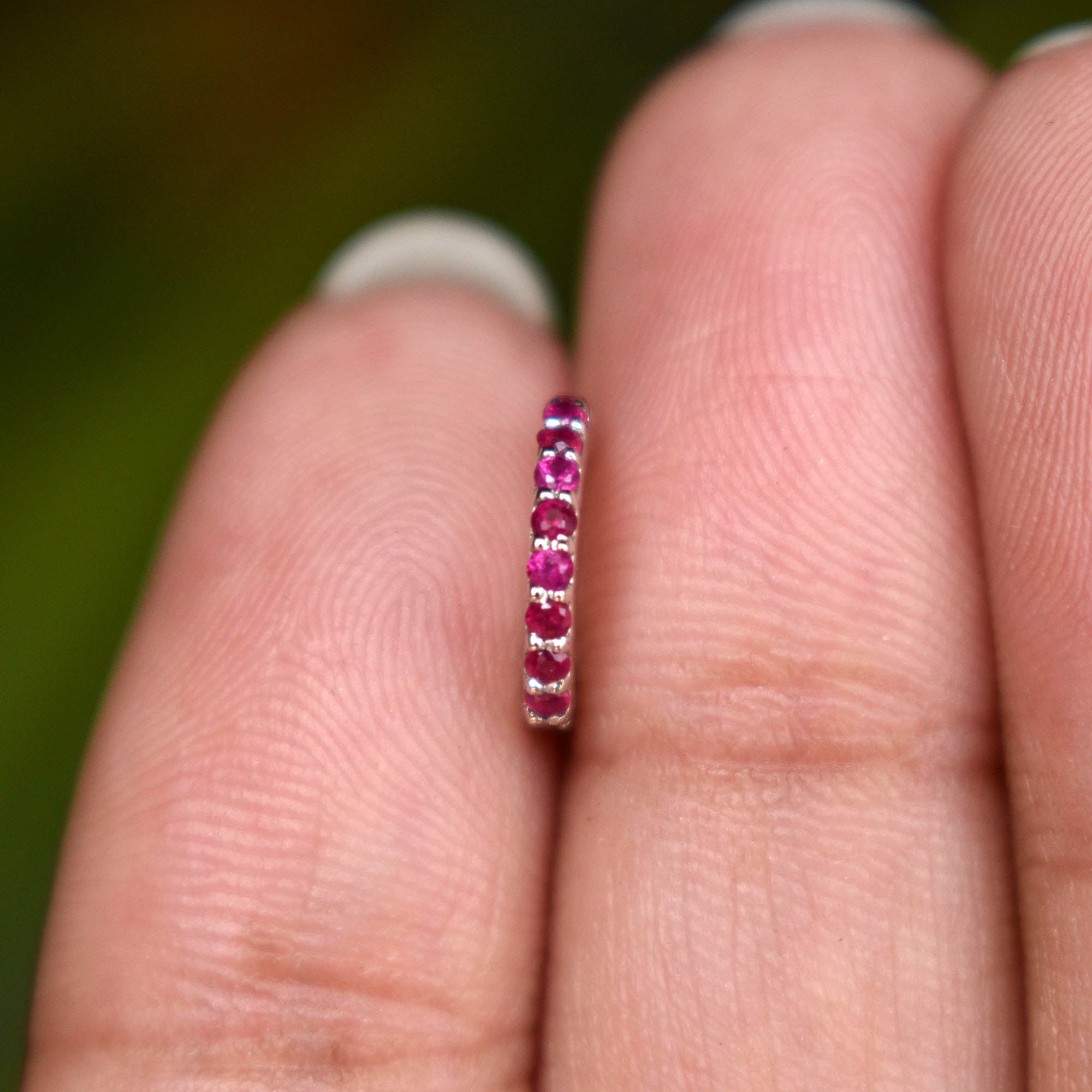 6-13mm Single Line Ruby Hinged Hoop, 20g