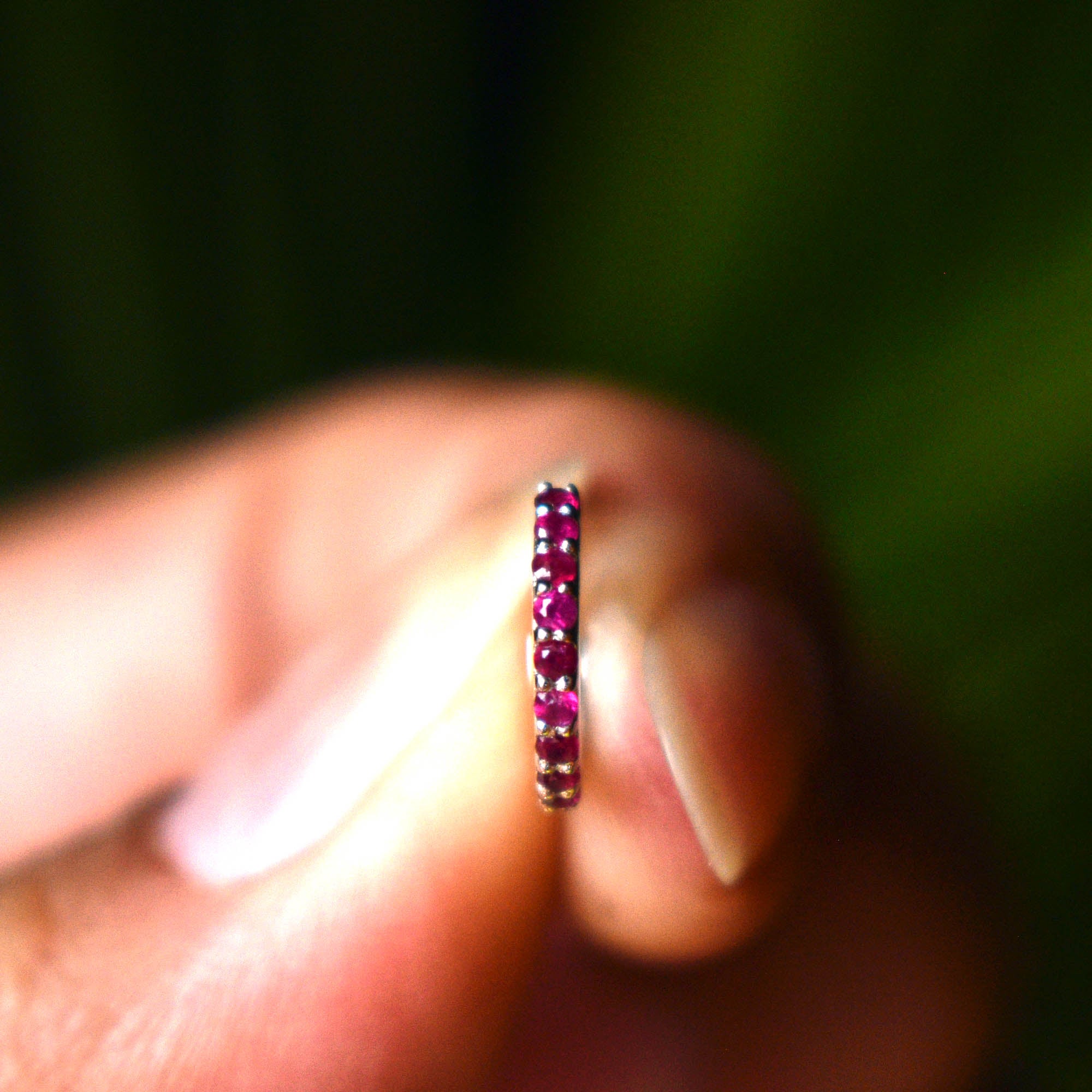 6-13mm Single Line Ruby Hinged Hoop, 20g