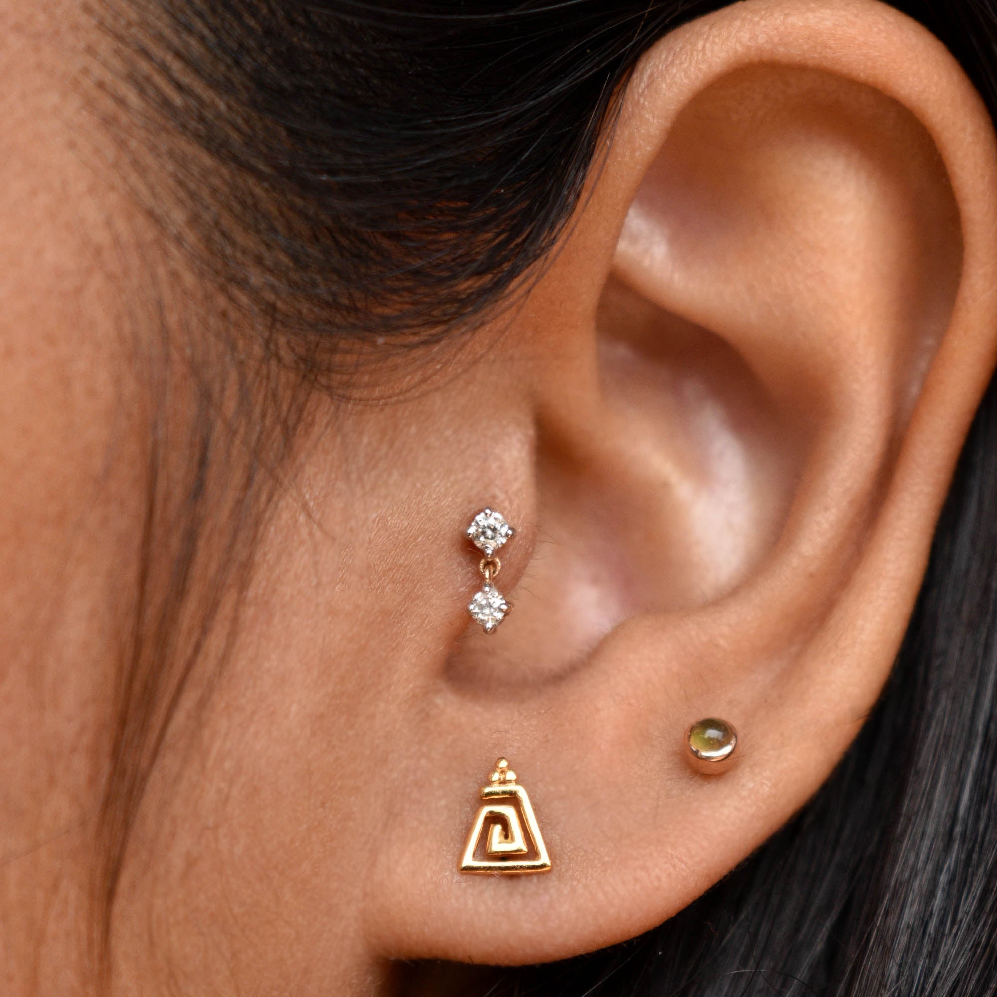 Natural Round Diamond Tiny Dangle Earring