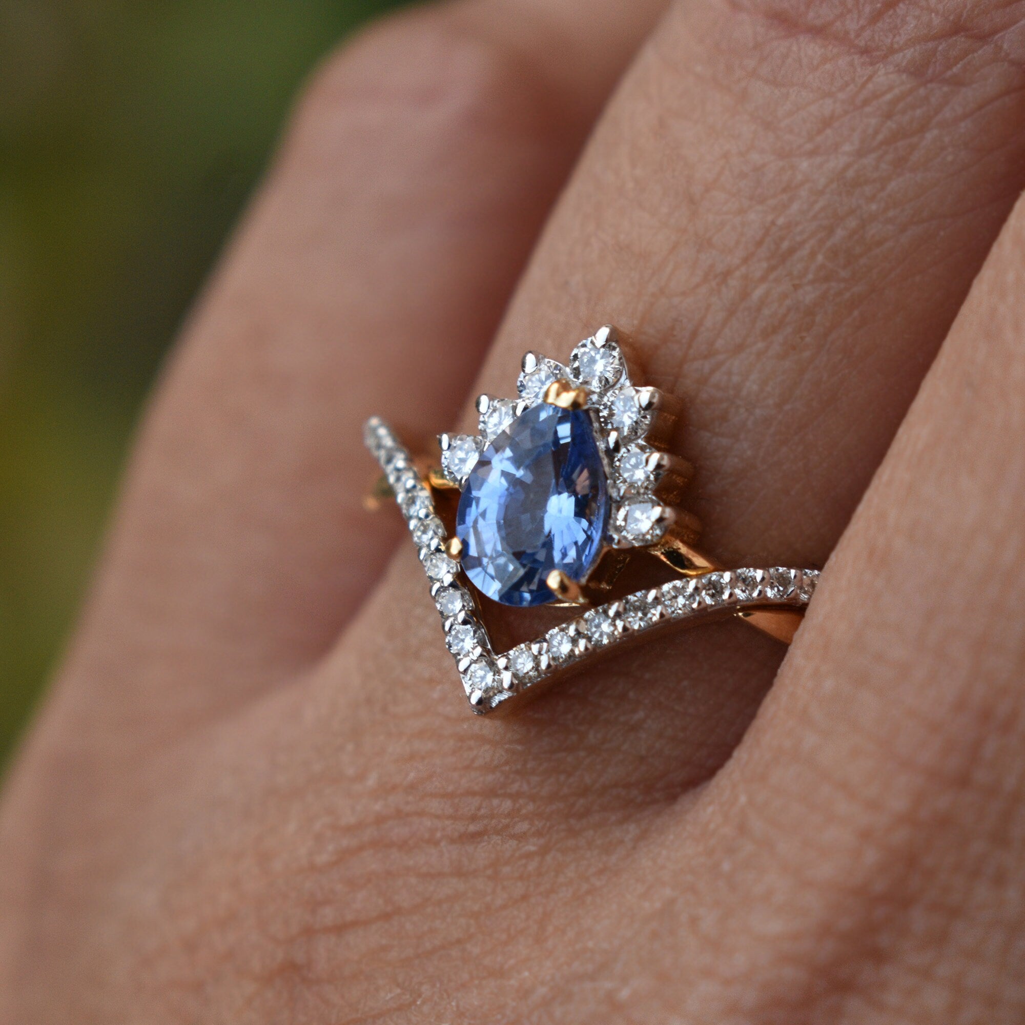 INTERLOCKING Natural Blue Sapphire & Diamond Wedding Ring Set