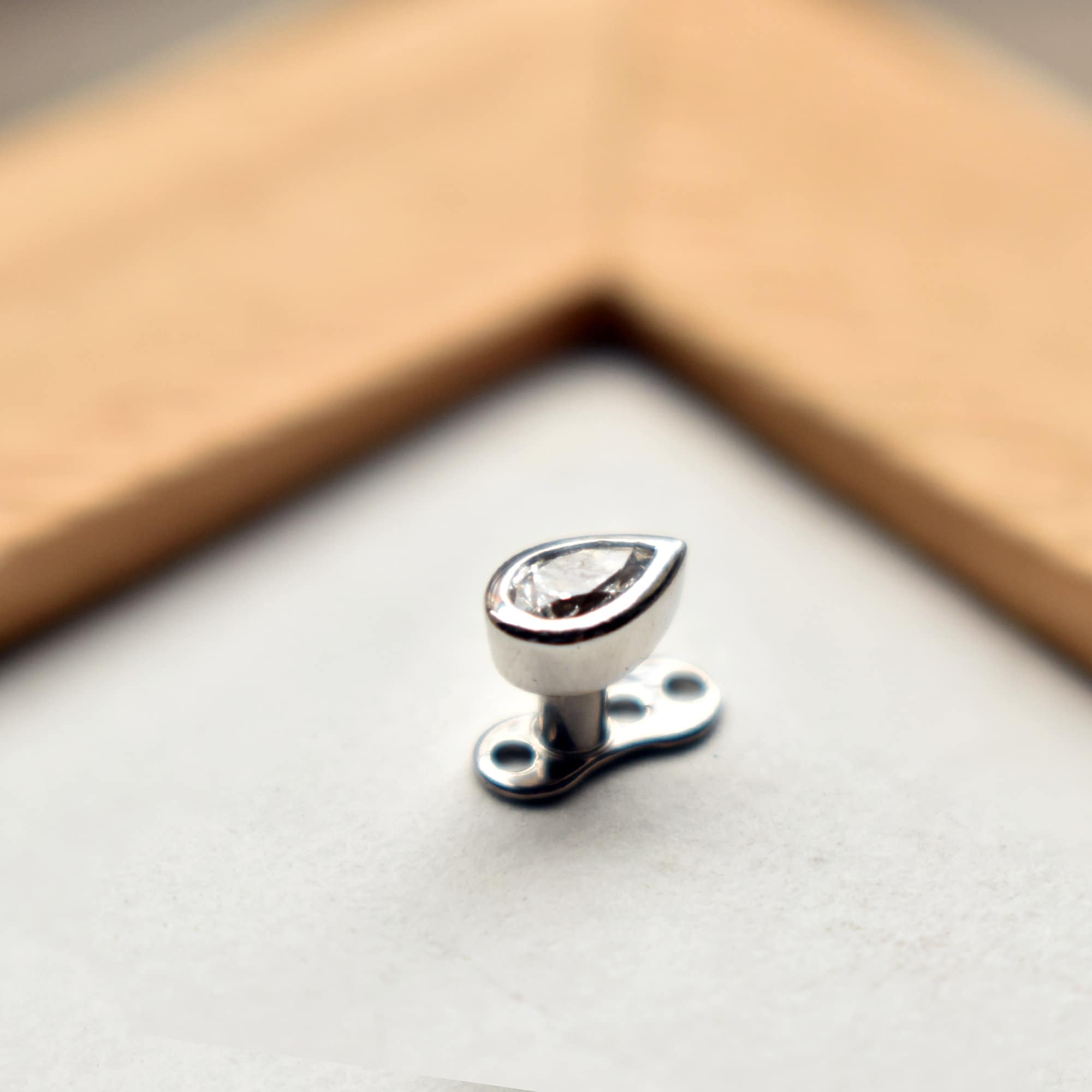 Pear Diamond Dermal Top in 14K 18K Solid Gold with Titanium Anchor