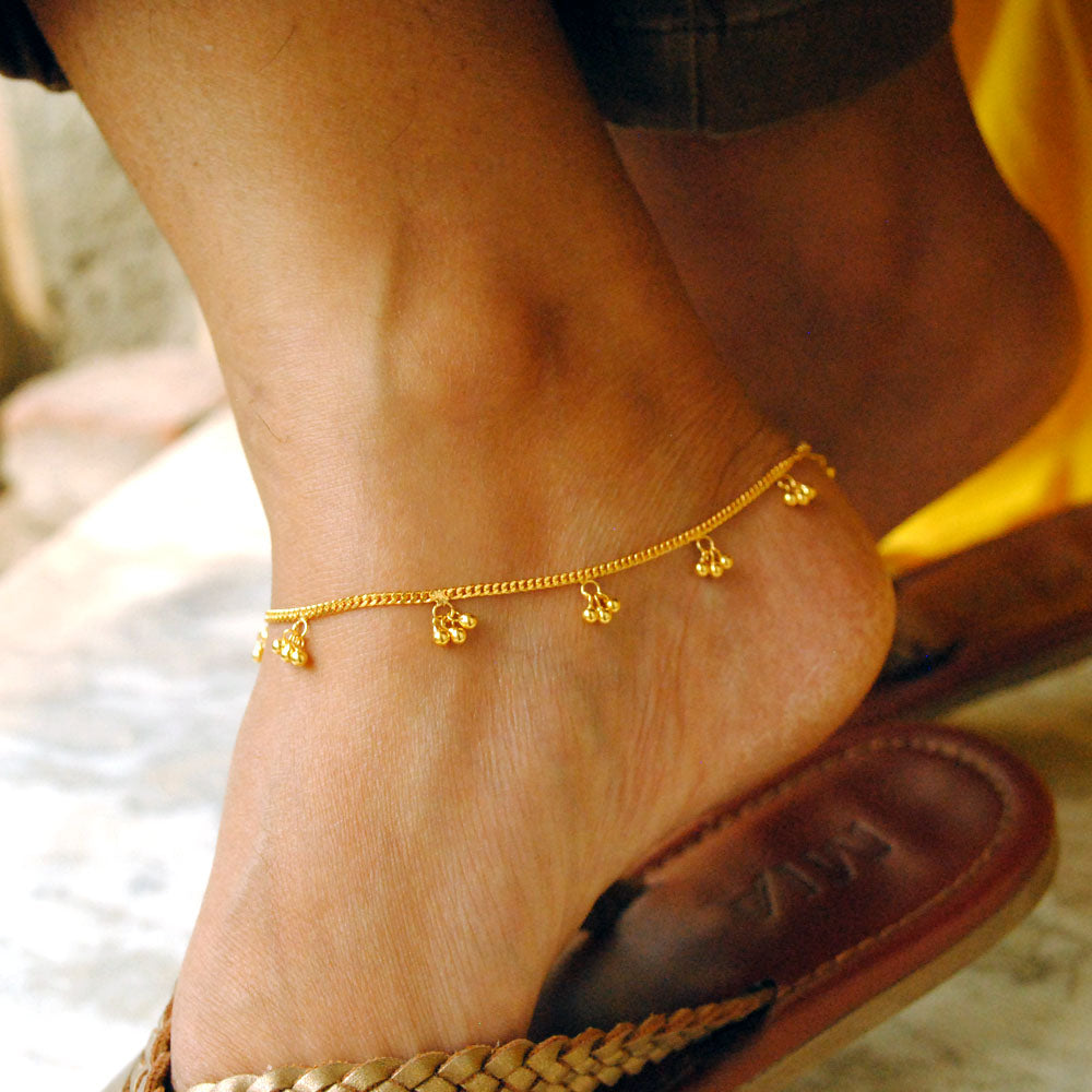 18K Gold Dianty Chain Anklet/Bracelet with Ghungroo Bells