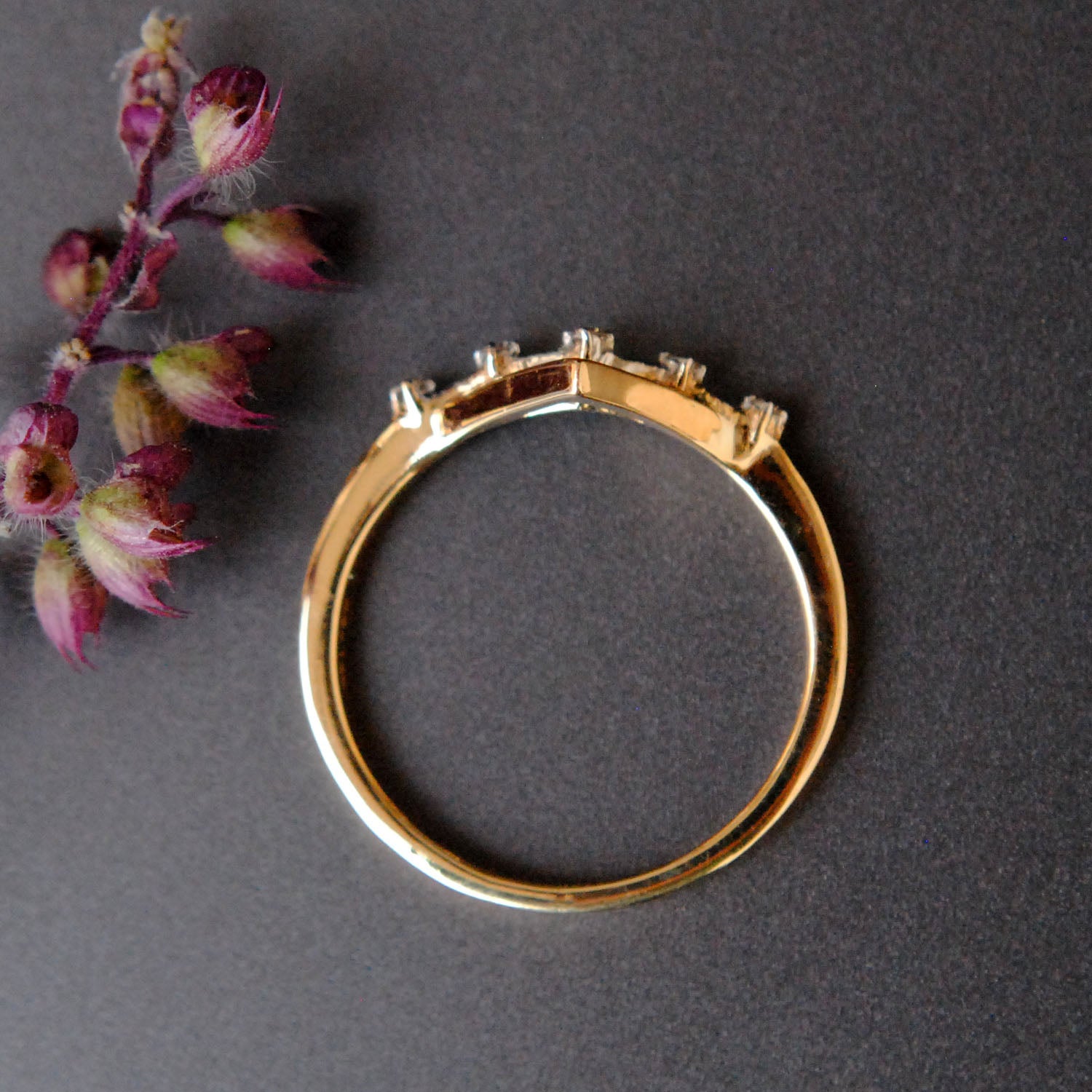 Two Tone Double Chevron Band