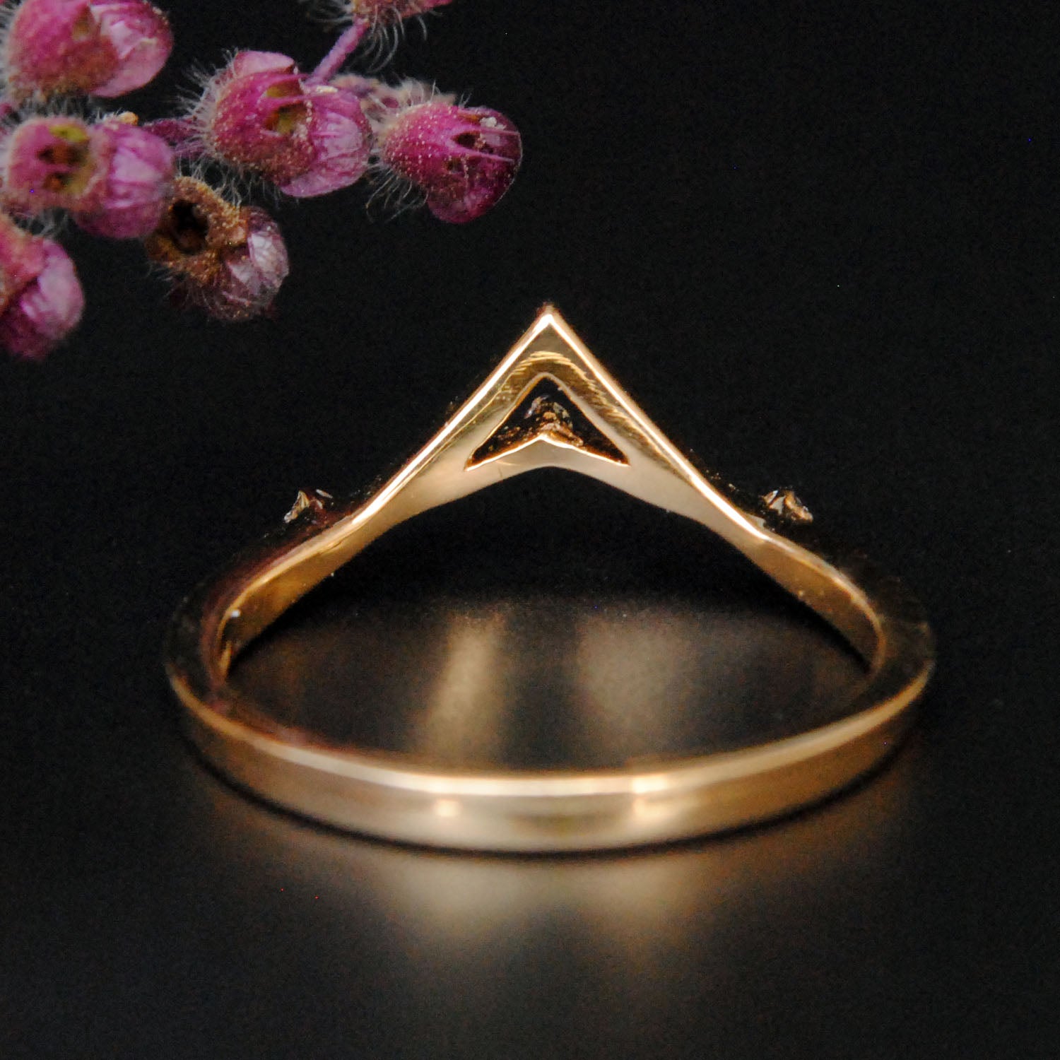 Two Tone Double Chevron Band