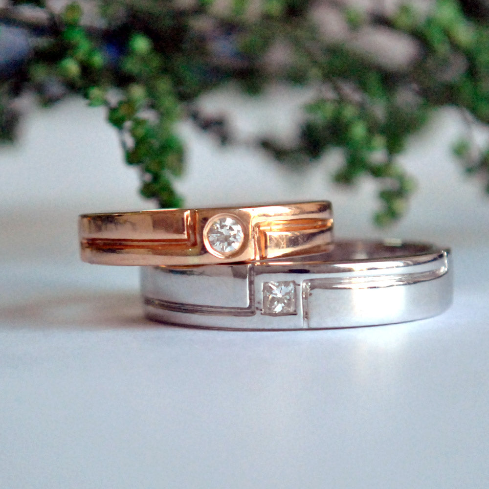 Gold Couple His & Her Wedding Band Ring Set | Bride Groom Wedding Bands