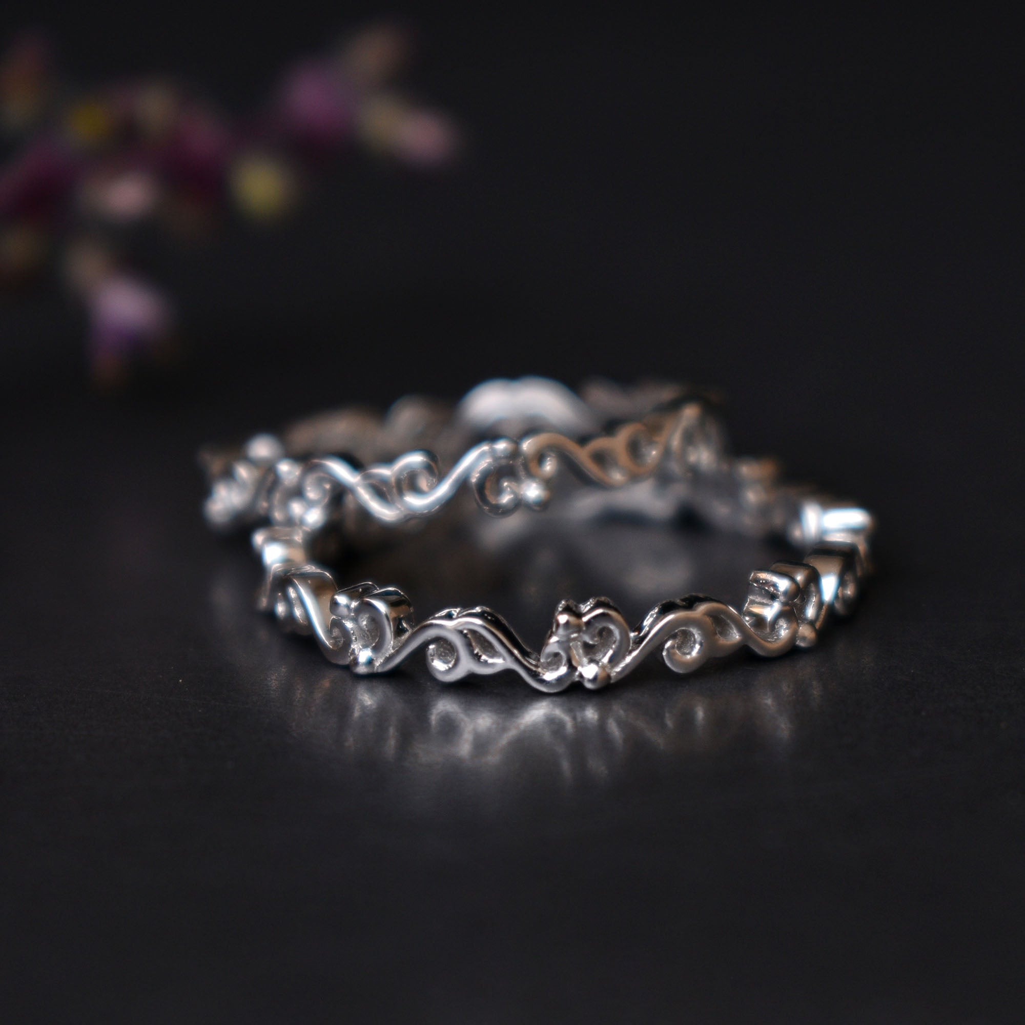 Solid Gold Ivy Vine Floral Dainty Wedding Ring