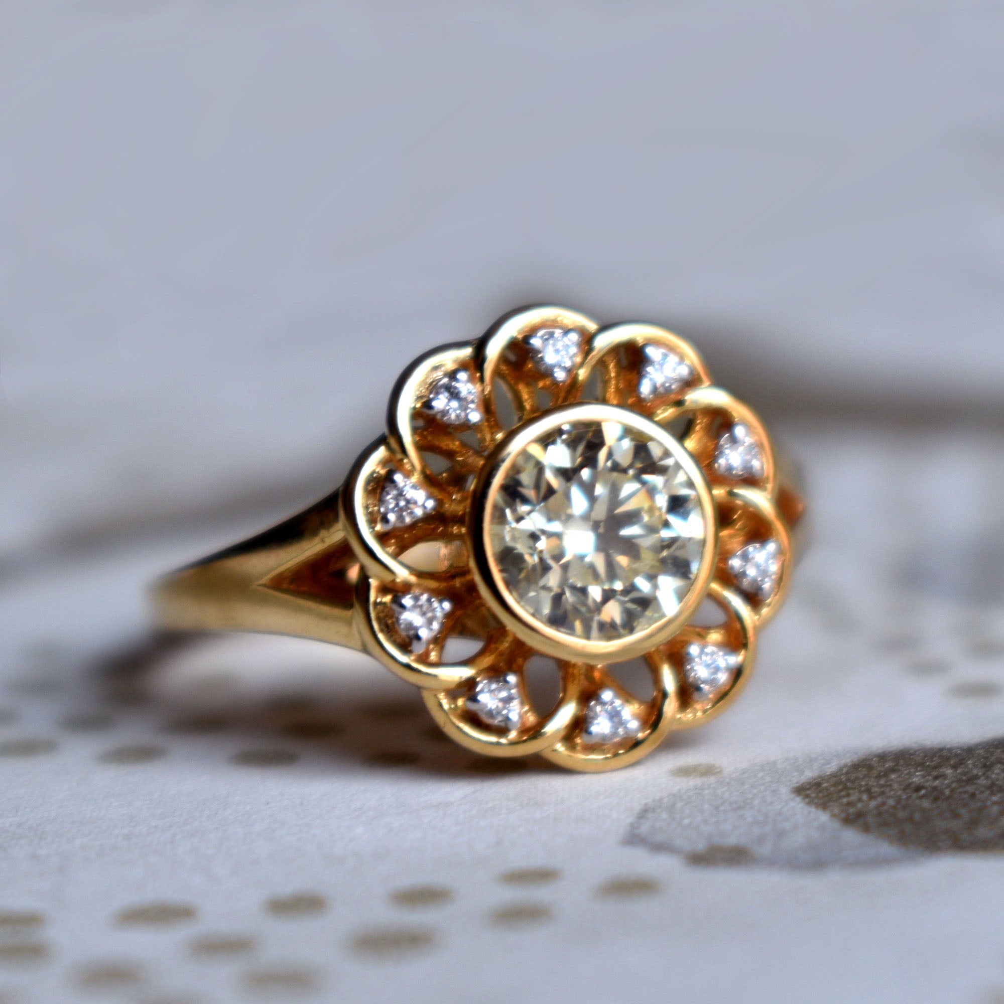 Floral Lace Filigree Solitaire Diamond Engagement Ring