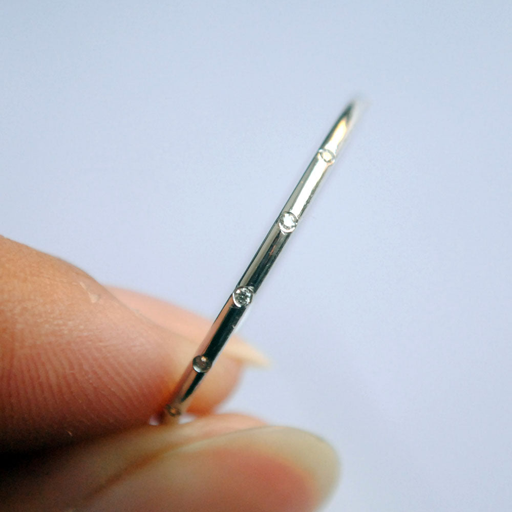 1mm Flush Set 5 Diamond Band