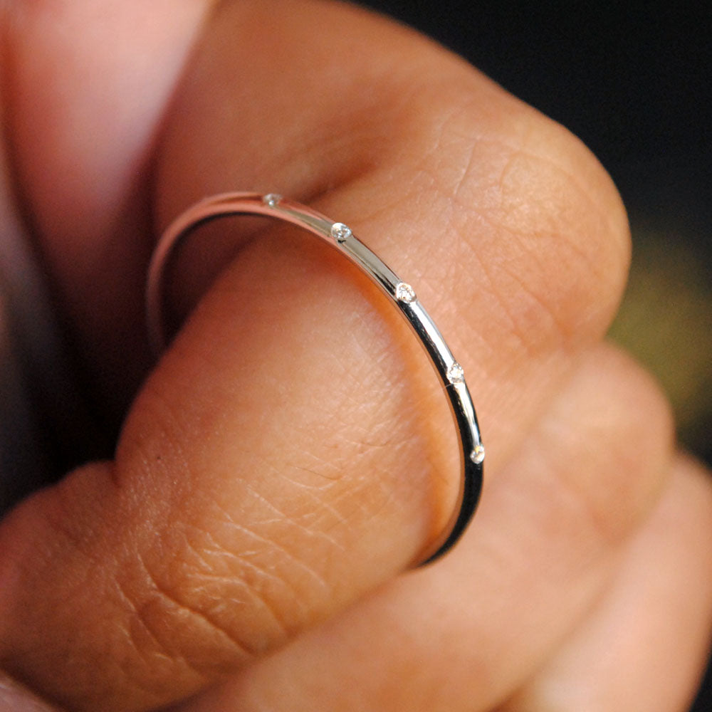 1mm Flush Set 5 Diamond Band