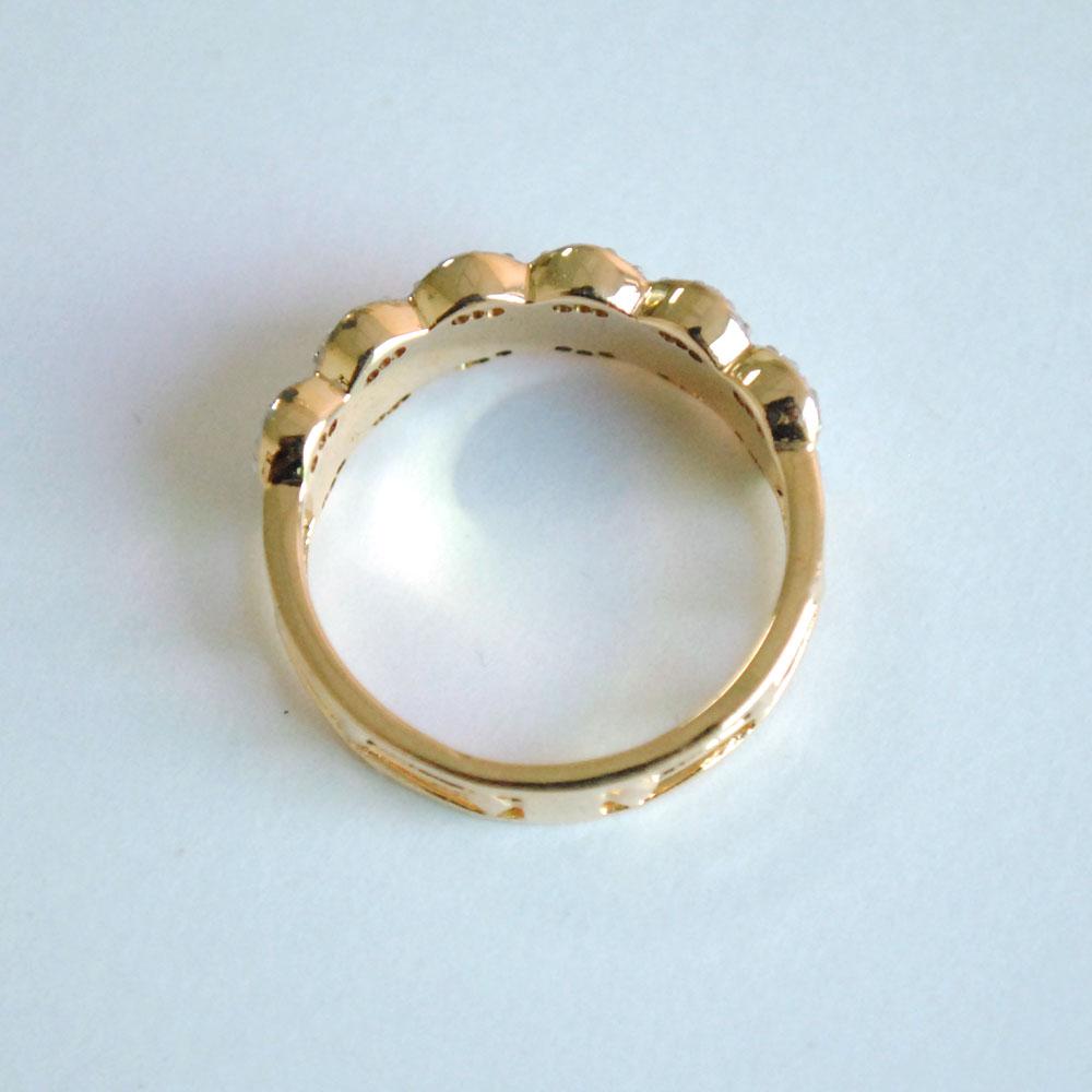 Broad Scalloped White Enamel and Diamond Band in 14K Solid Gold US6