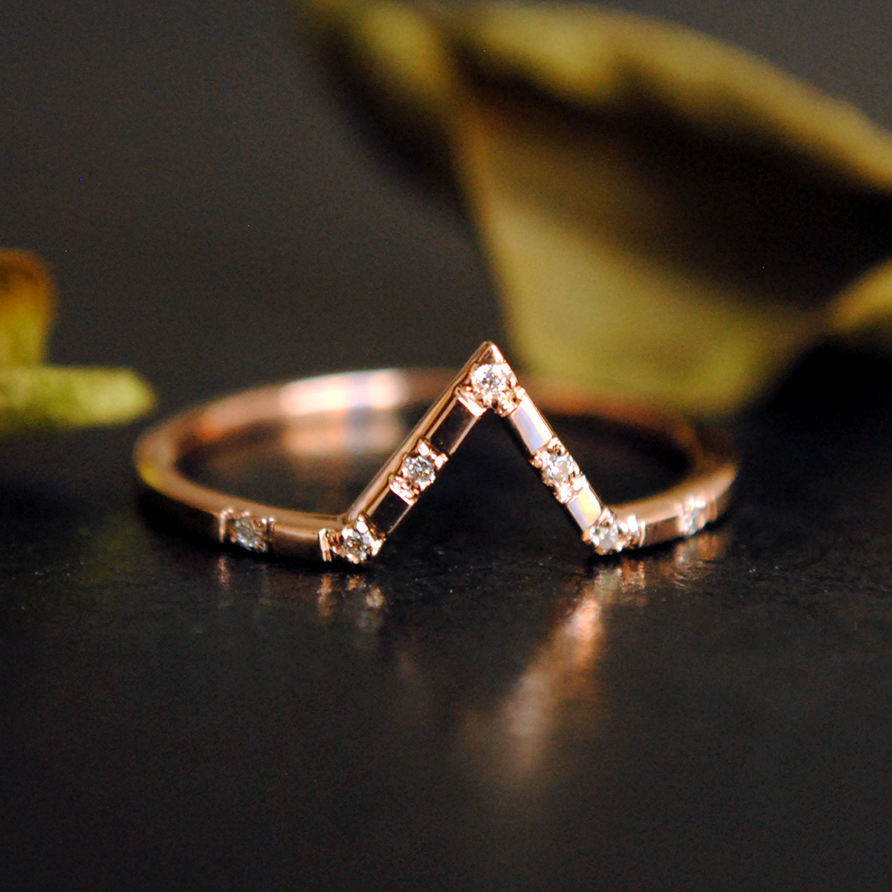 Stackable V Ring with Pave Setting