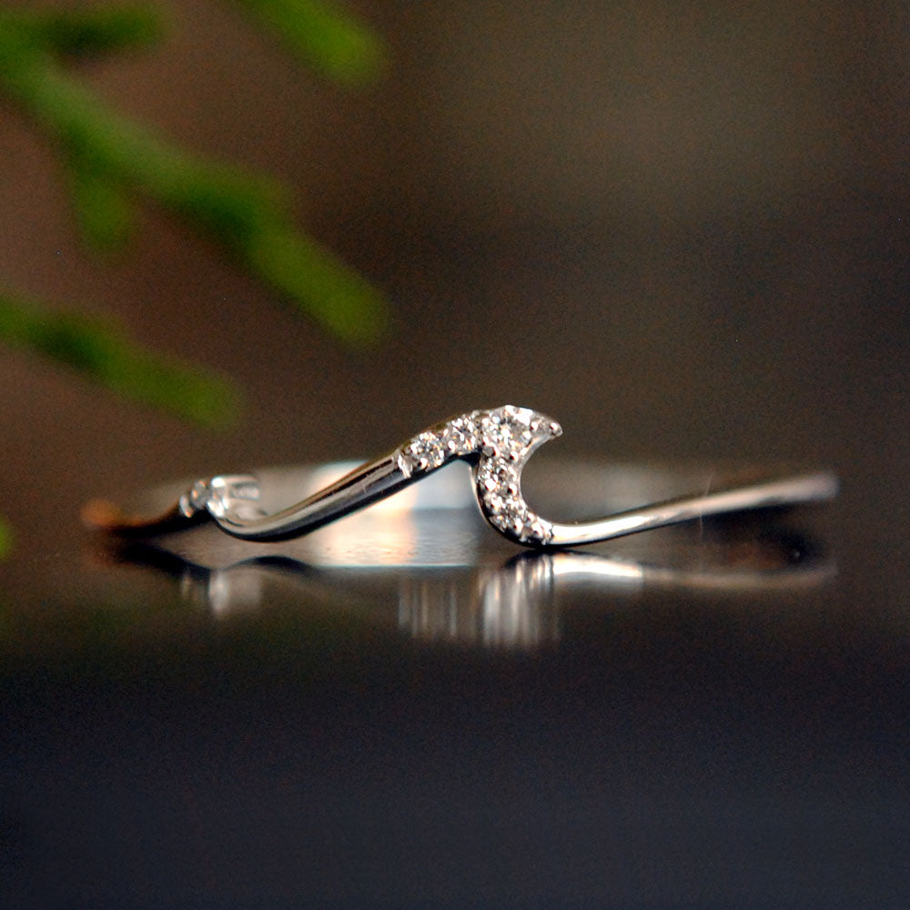 Dainty Diamond Wave Stack Ring