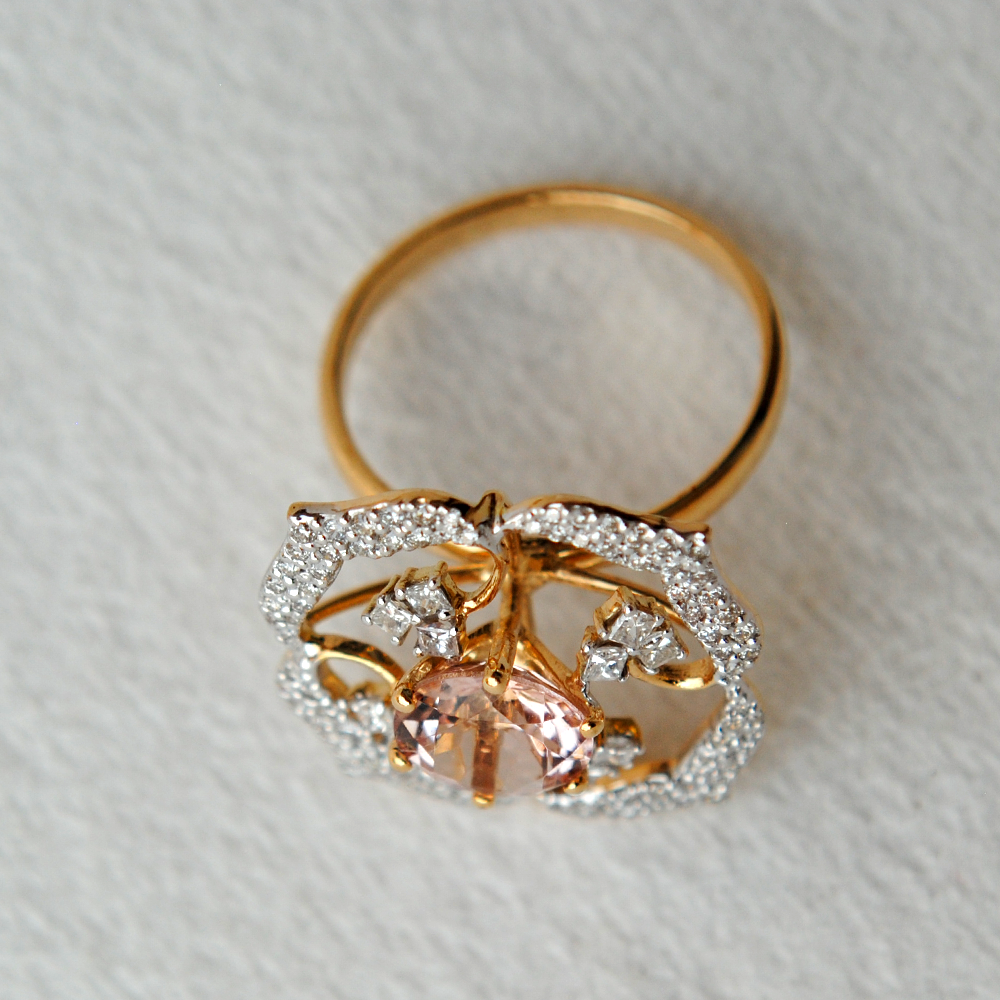 Pink Morganite with Flower Diamond Halo