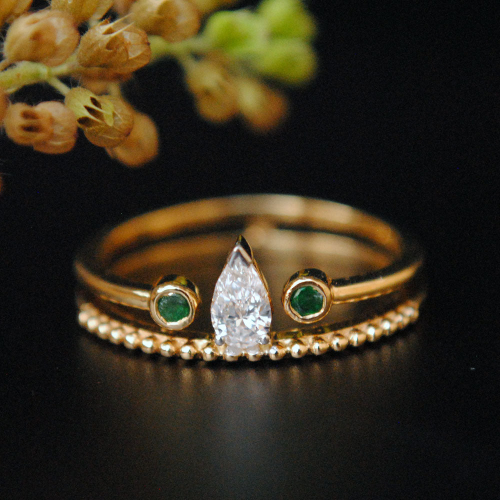 Pear Diamond and Emerald Bridal Engagement Set