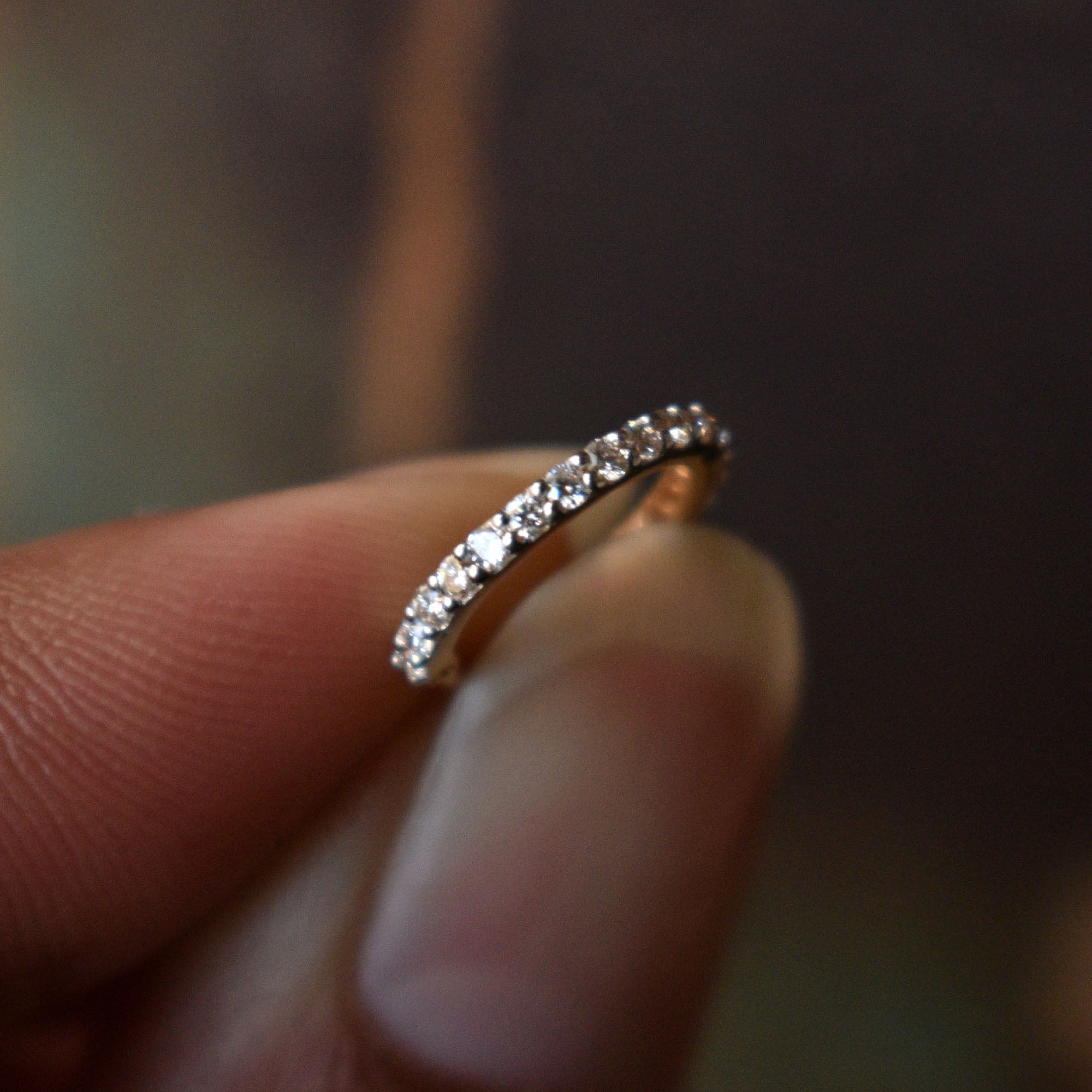 5-13mm Single Line Diamond Infinity Clicker Hoop