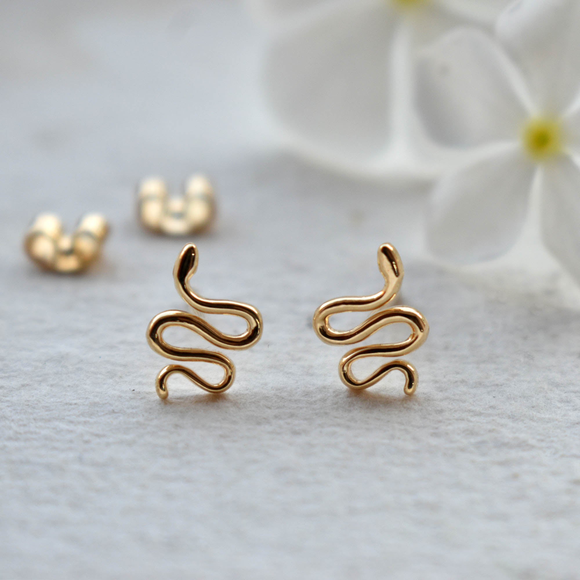 Pushback Snake Earring