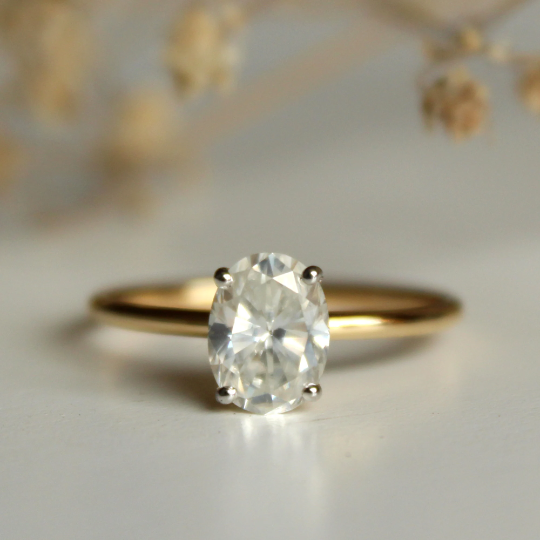 8x6mm Oval Moissanite Classic Engagement Ring