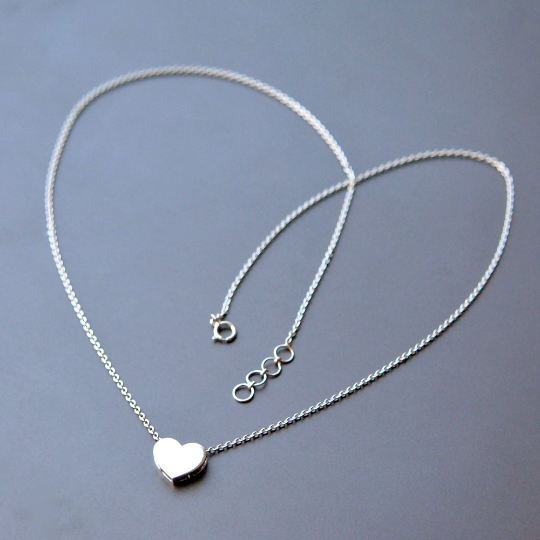 Tiny Heart Pendant Necklace