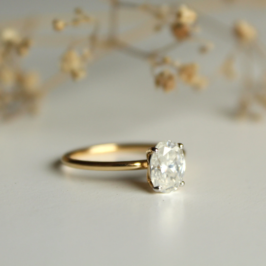 8x6mm Oval Moissanite Classic Engagement Ring