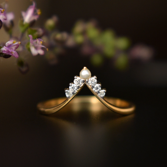 Deep Chevron V Ring with Natural Diamonds and Pearl in 14K Solid Gold