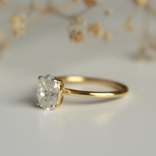 8x6mm Oval Moissanite Classic Engagement Ring