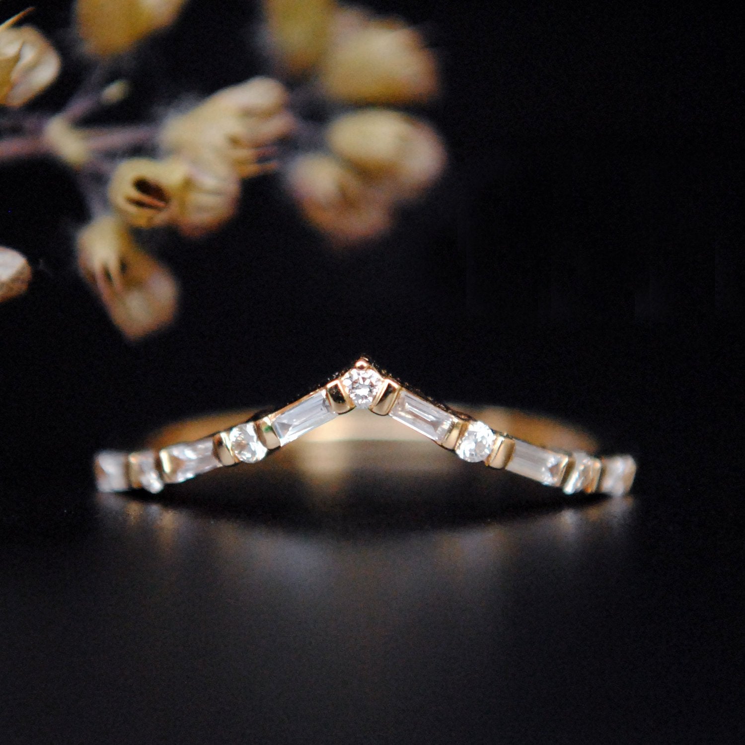 Round & Baguette Diamond Chevron V Ring