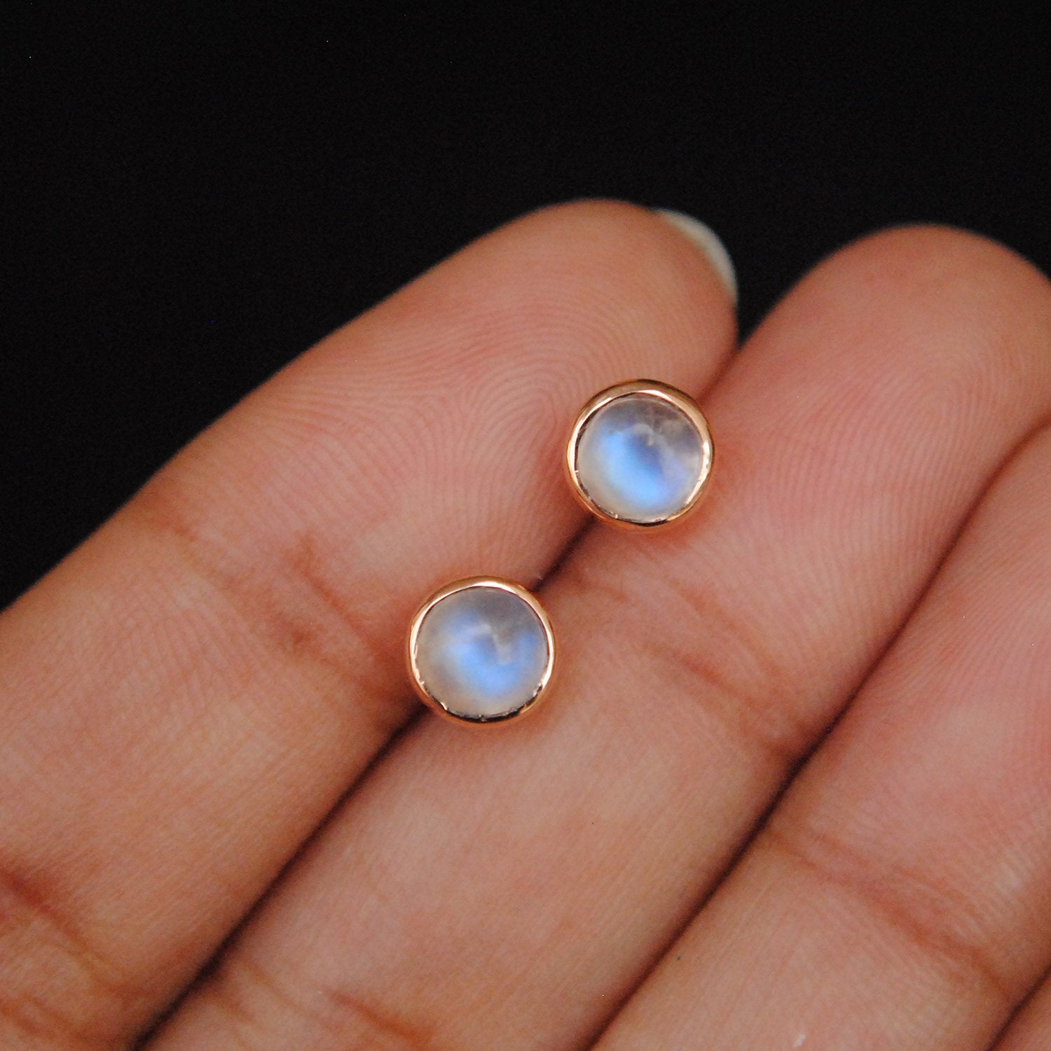5mm Rainbow Moonstone Ear Studs