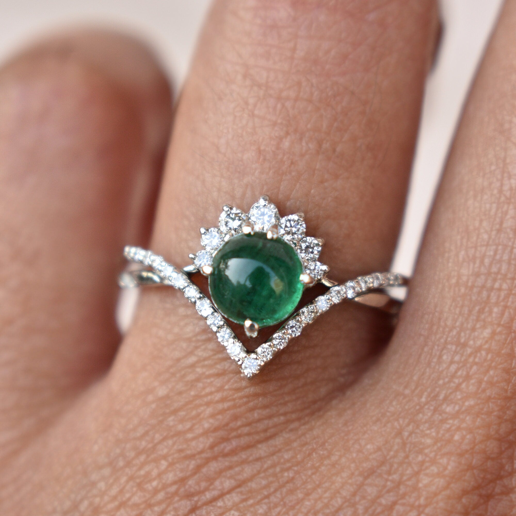 Cabochon Green Emerald CROSSOVER Ring Set