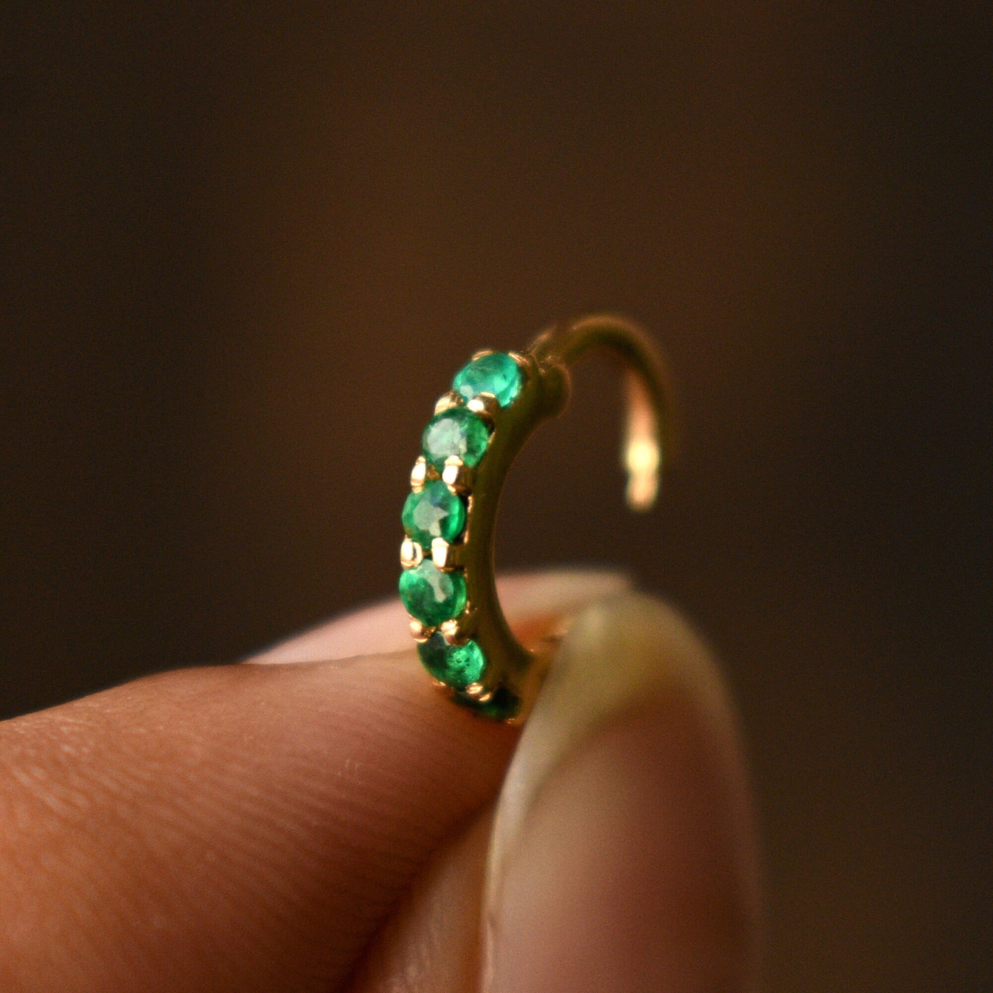 6mm-13mm Natural Green Emerald Hinged Hoop Clicker