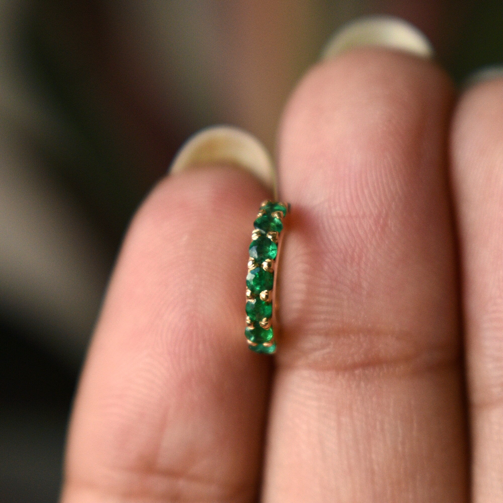 6mm-13mm Natural Green Emerald Hinged Hoop Clicker