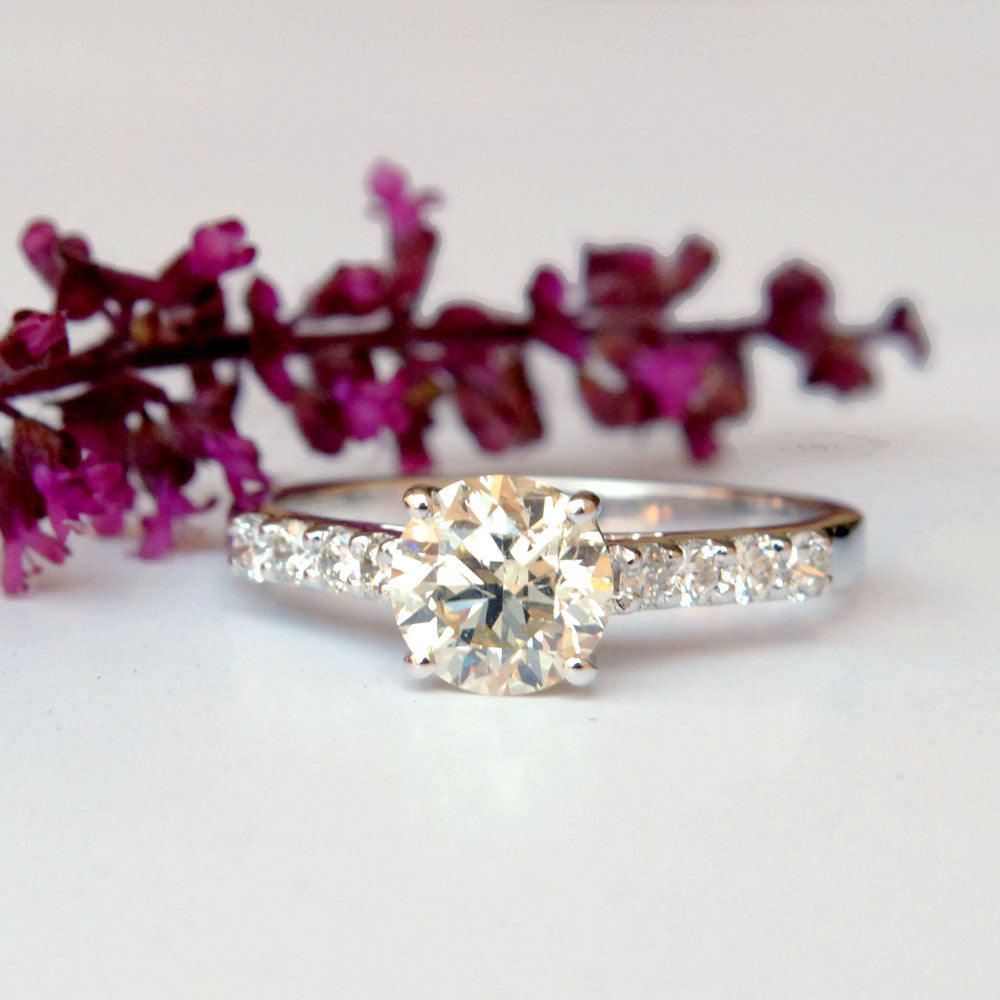 Solitaire Engagement Ring, One carat Diamond with Studded Shank