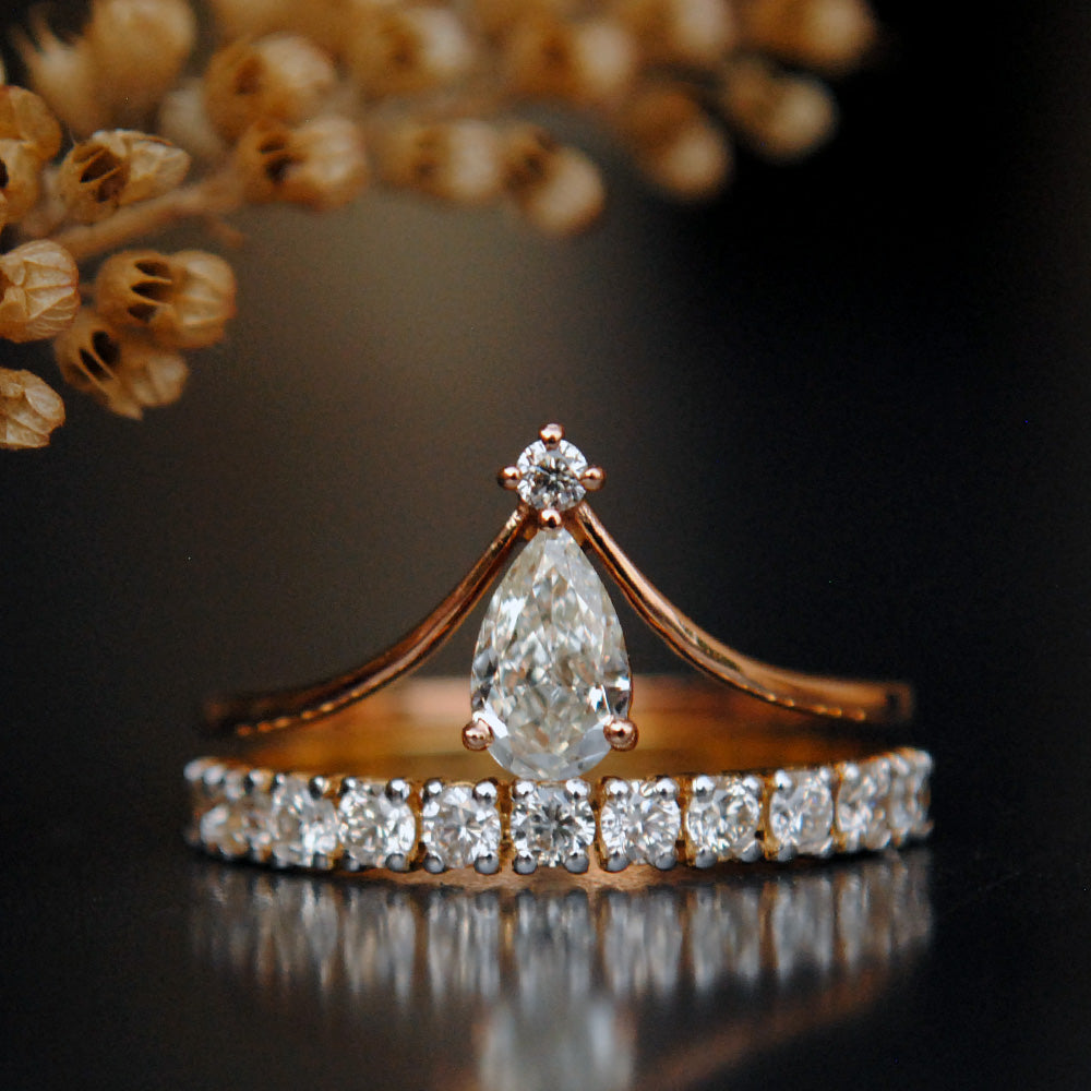 Pear Diamond and Straight Band Wedding Ring Set, Offcentre Diamond Bridal Set
