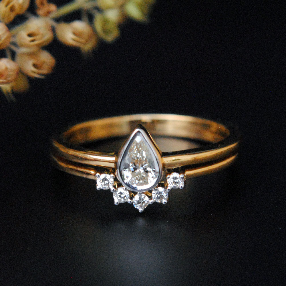 Pear Diamond Engagement Ring and curved Wedding Ring Set