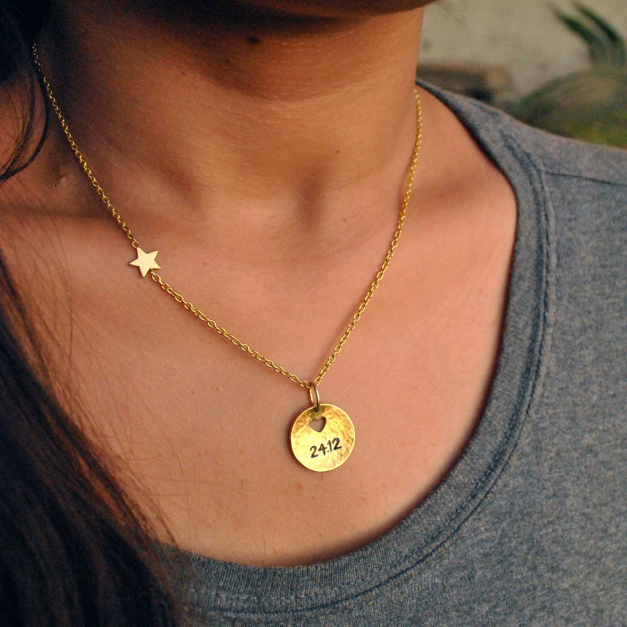 Heart Hammered Plate Personalized Gold Necklace in 14K Gold, Star Customized Necklace (NK013)