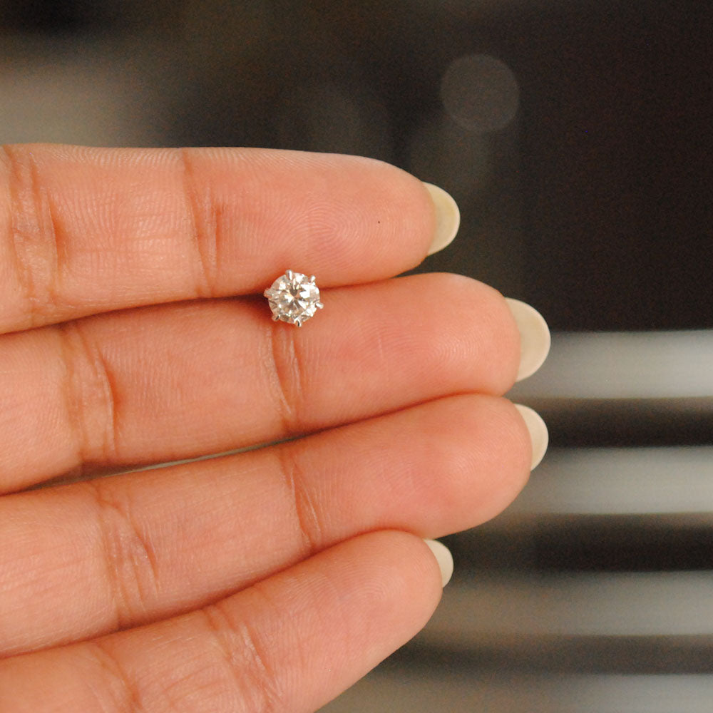 Gold and diamond nose stud Clearance