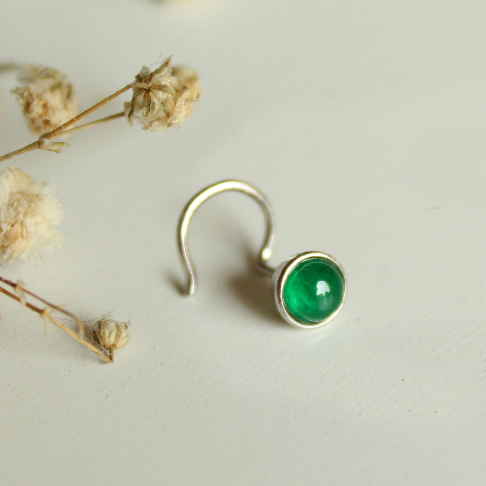 5mm Natural Green Emerald Nose Pin