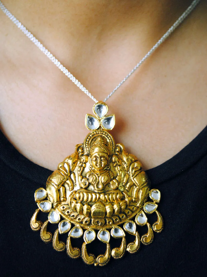 Real gold pendant necklace on sale