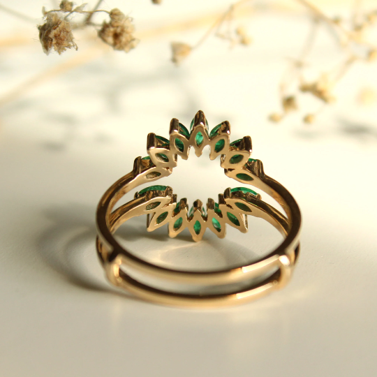 Emerald ring guard hotsell