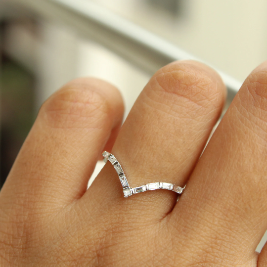 Chevron v ring discount