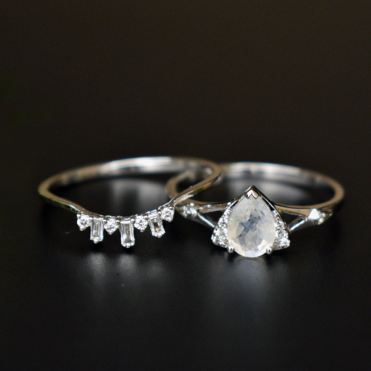 2.44CT ESTATE VINTAGE PEAR SHAPED DIAMOND ENGAGEMENT WEDDING RING SET –  Treasurly by Dima Inc