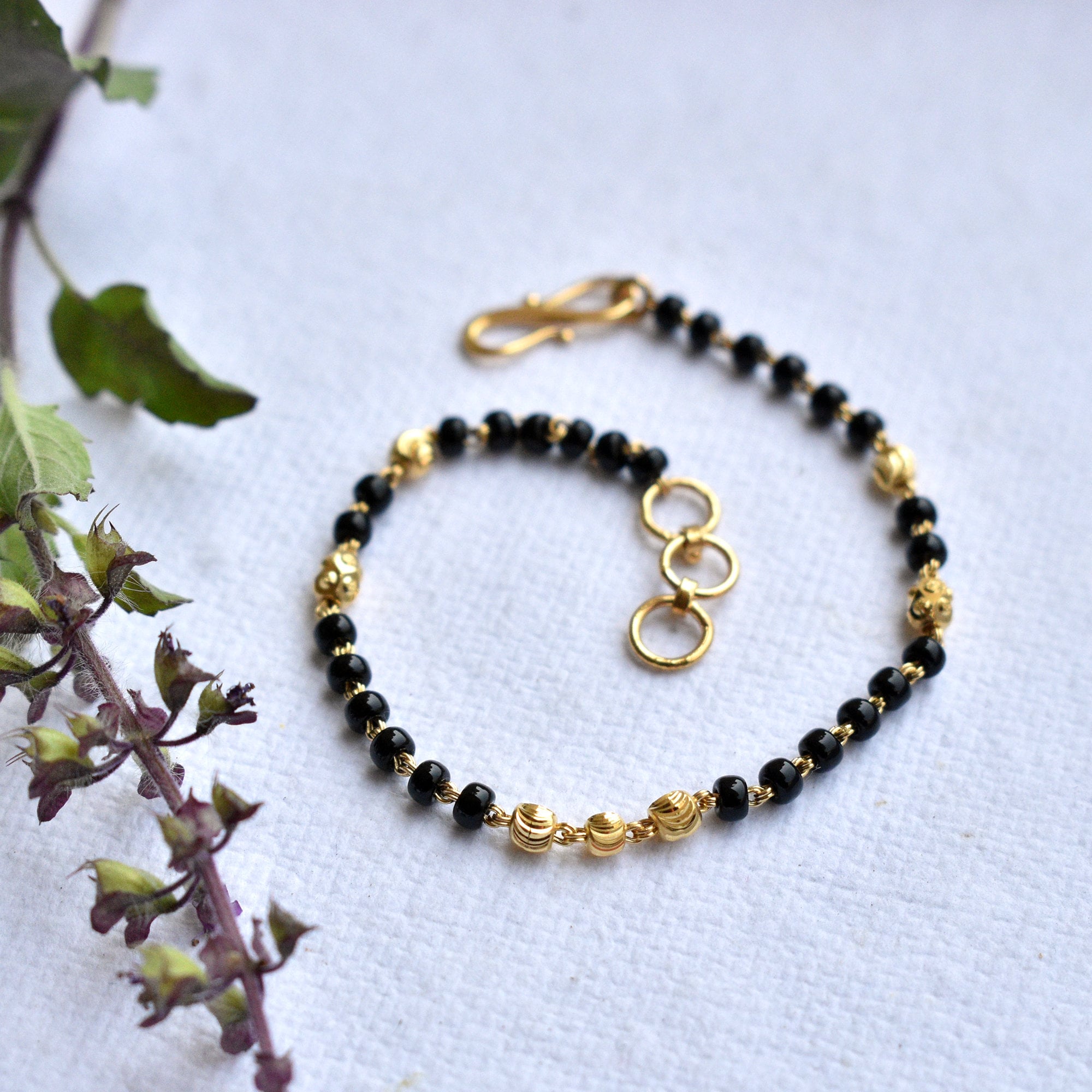 18K Solid Yellow Gold SINGLE Strand Mangalsutra Bracelet with Gold Chain and Black Beads, Indian Bridal Bracelet