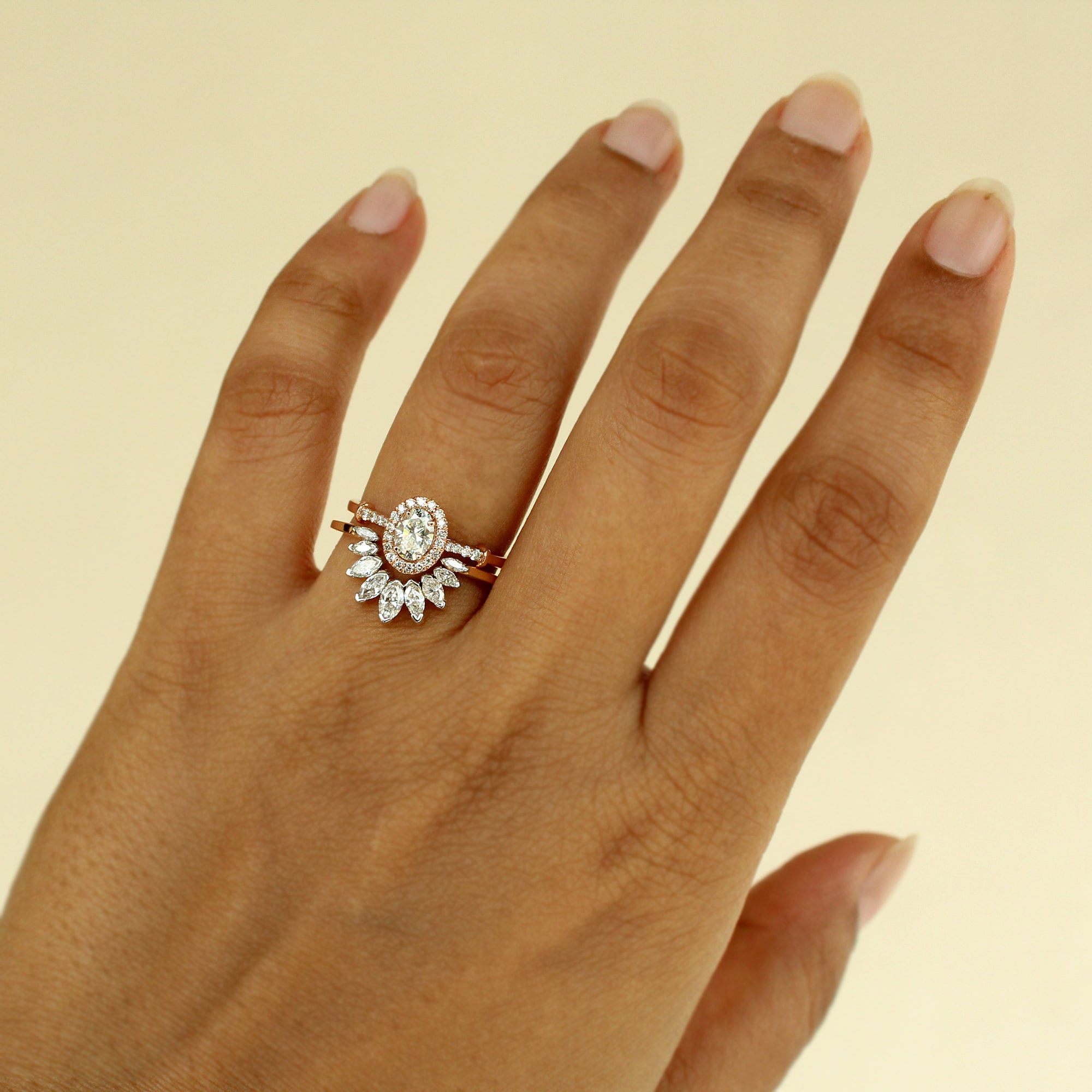 Oval contour online wedding band