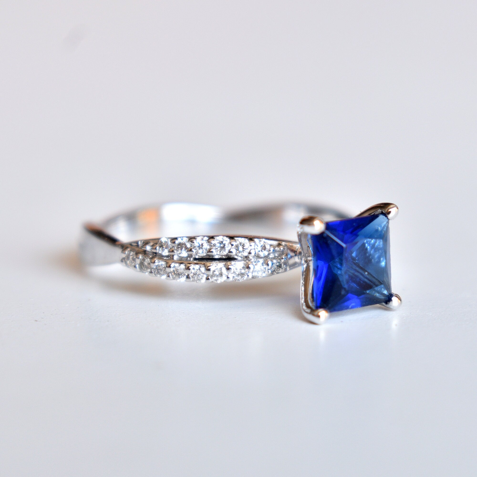 14K/18K Gold Pear Shaped Moonstone Diamond Halo Engagement Ring Set