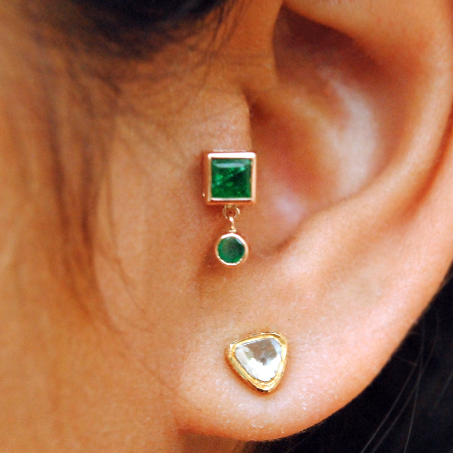 Natural Green Emerald Dangle Ear Stud, 14K 18K Solid Gold Bezel Earring, Helix Tragus Cartilage Conch, 16g Flatback Pushback Tiny Dangler
