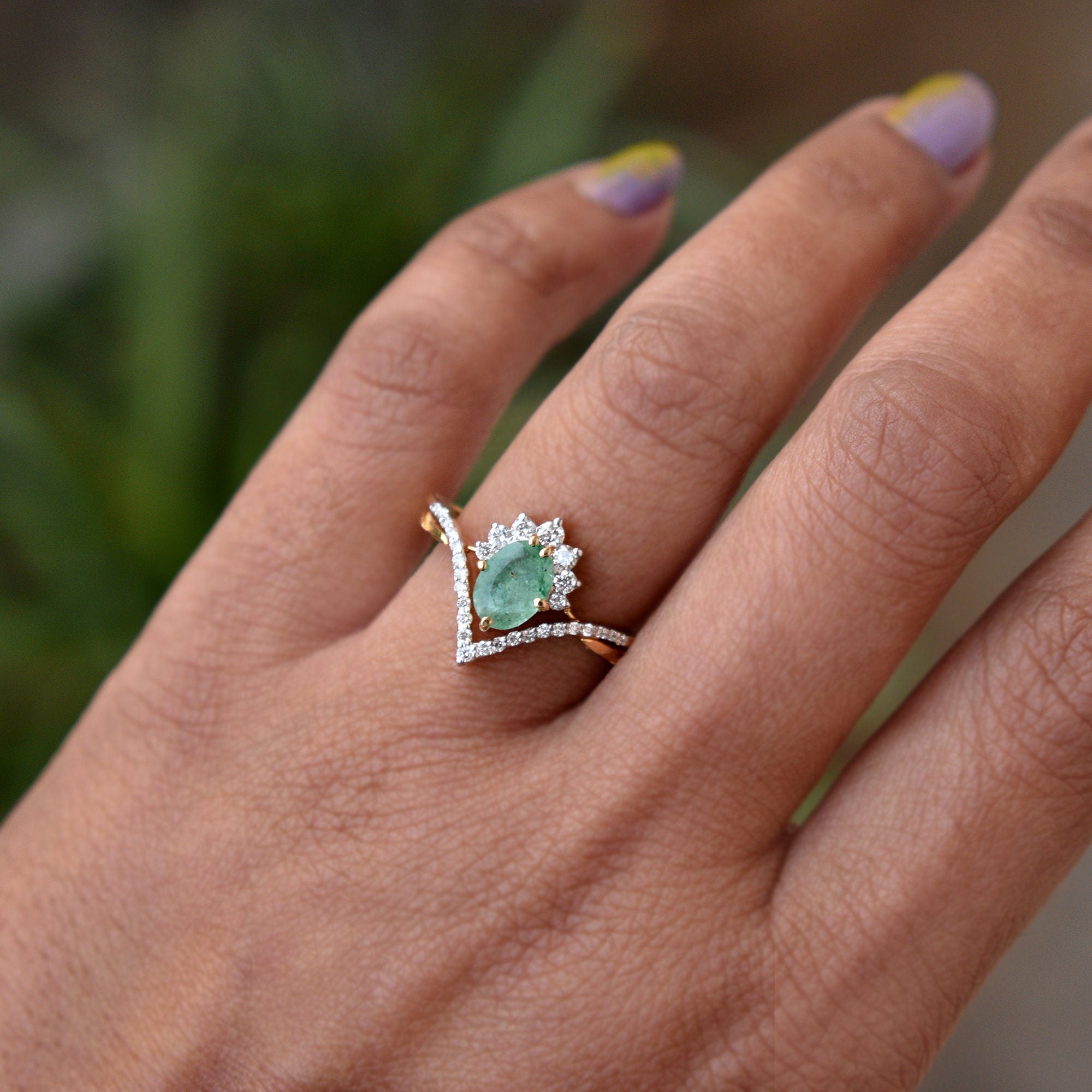 Green quartz engagement ring outlet